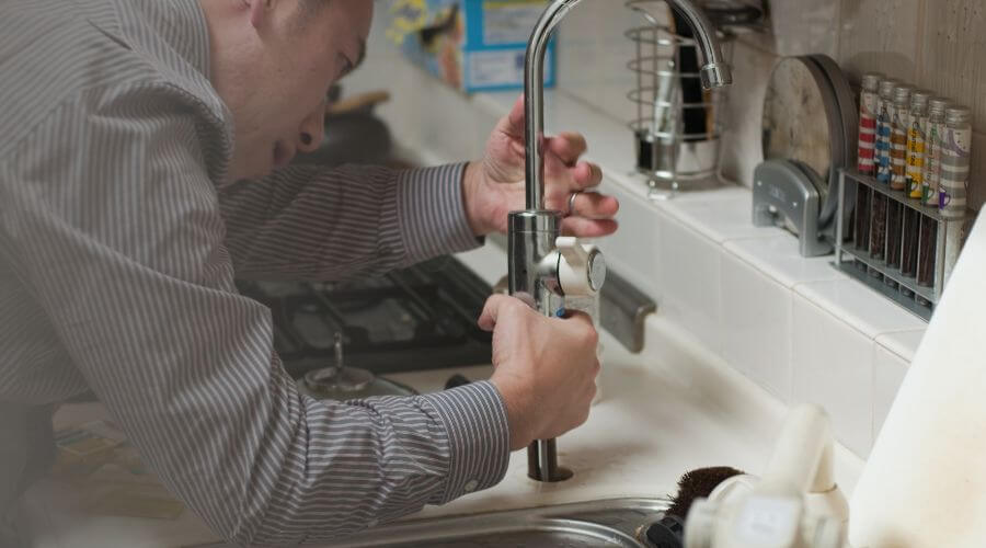 Local expert plumbing services in Martinsburg, OH